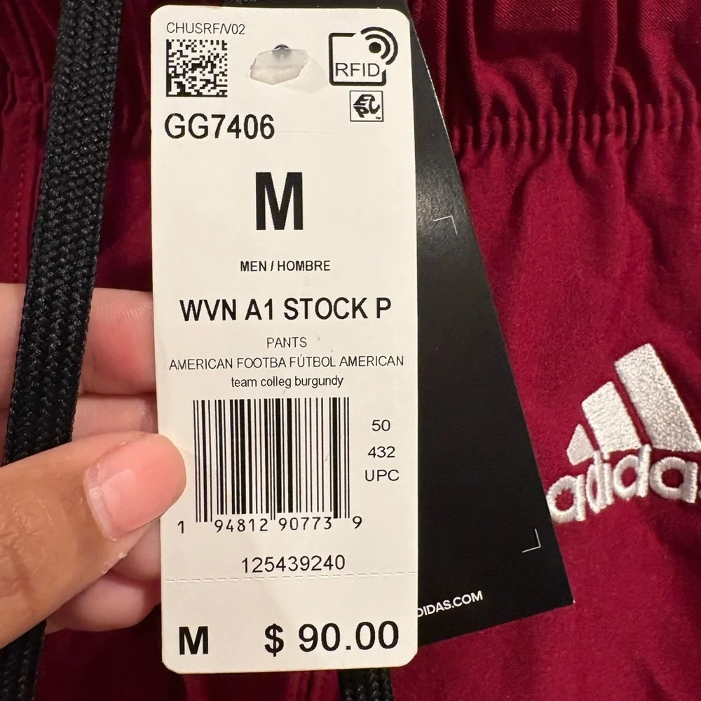 Adidas Woven Football Pants Burgundy/White GG7406 Men’s Size Medium NWT $90